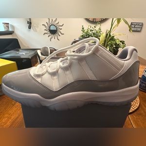 Nike air jordan retro cements grey 11 low size 13 new in box